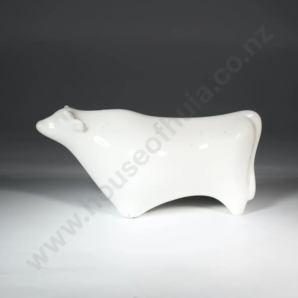 White HM 8 Bone China Stylised Cow Image 1++