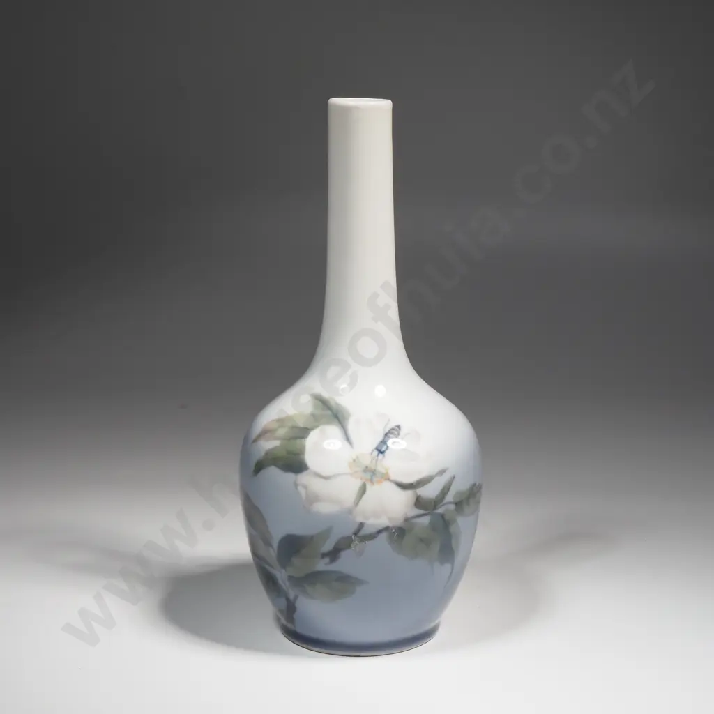 Royal Copenhagen Vase Image 1++