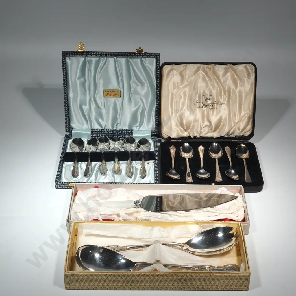 Mixed Lot of Silver Plate Cake Slice, Kings Plate Serving Spoons And Two Sets Of Tea Spoons Image 1++