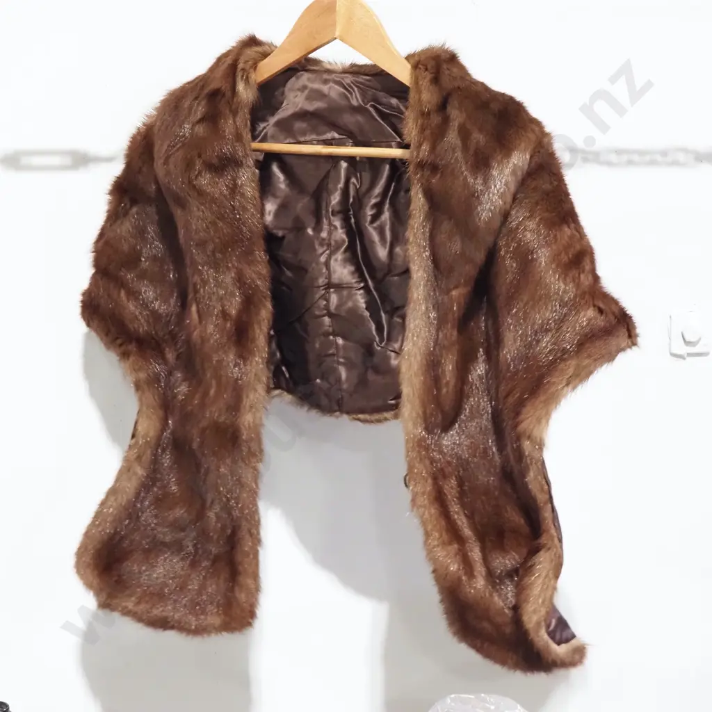 Vintage Ladies Muskquash Fur Stole Excellent Condition Image 1++