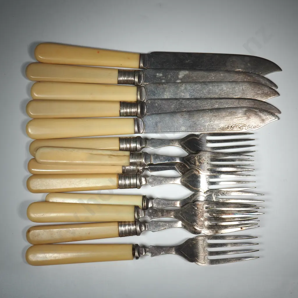 Assorted Lot of Faux Bone Handled S/P Cutlery  Image 1++