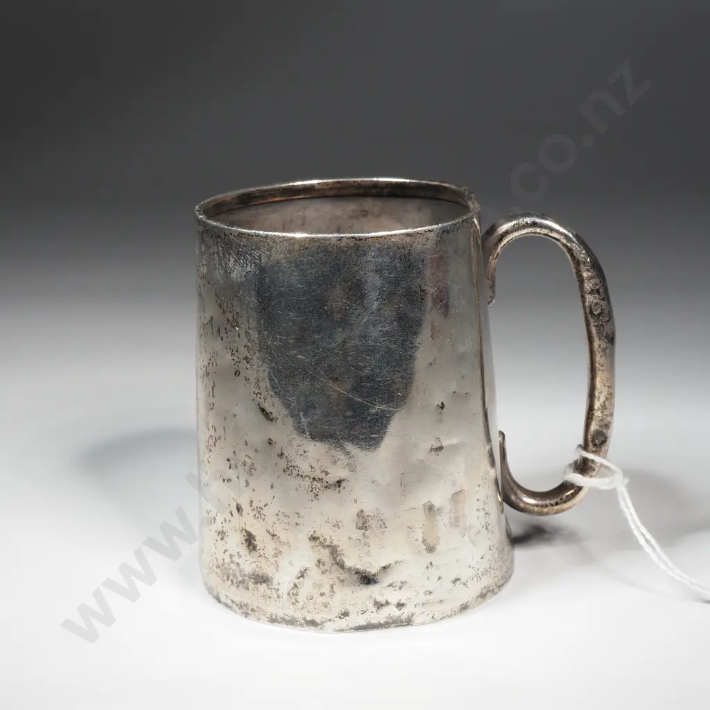 Sterling Silver Plain Bodied Christening Mug. Birm 1917  Image 1++