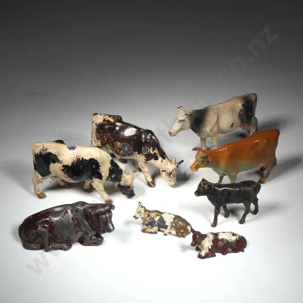 Eight Britains Vintage Painted Hollow-Cast Lead Cows Image 1++