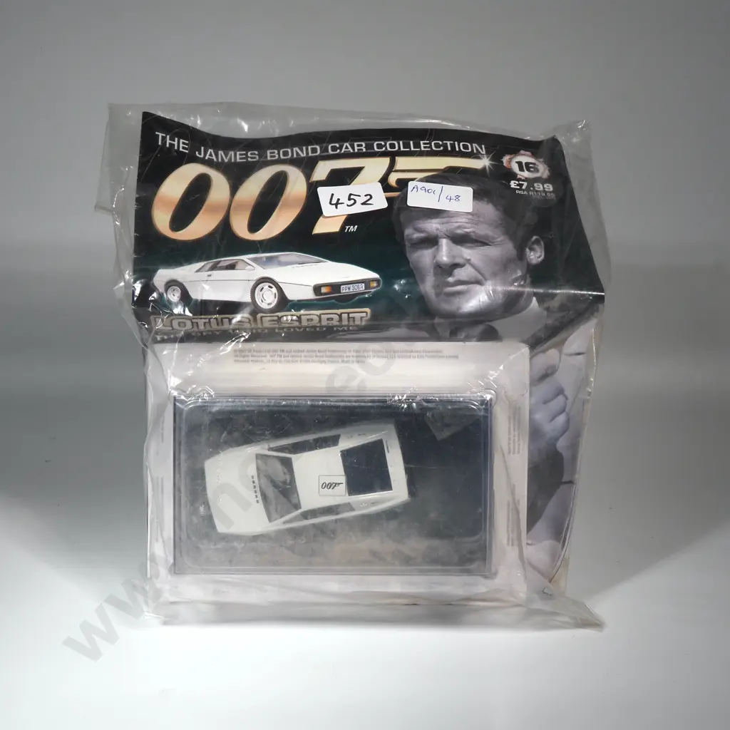 DY 16James Bond Car Collection 1/43 O Scale. Lotus Esprit. The Spy Who Loved Me Image 1++