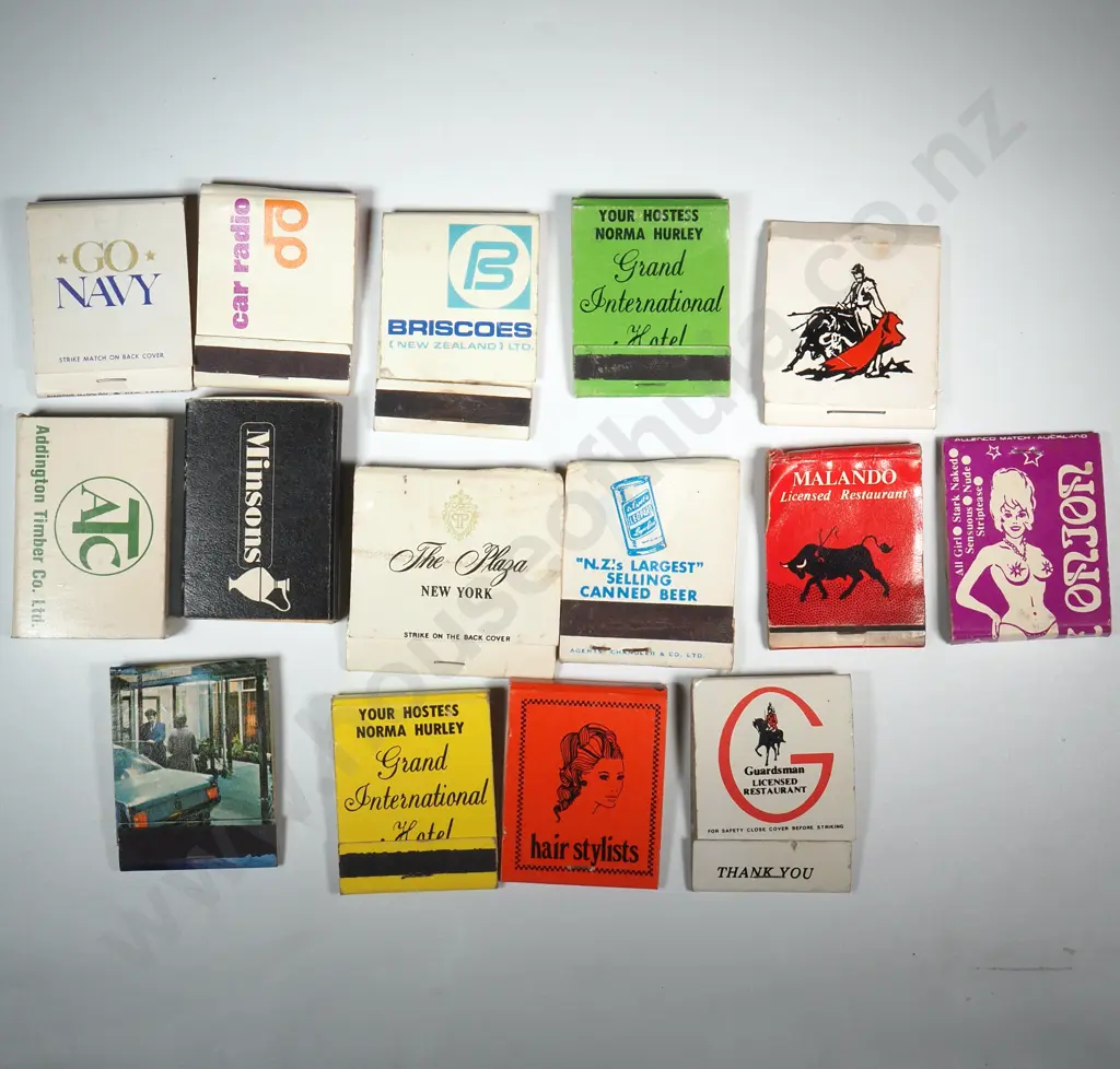 Collection Of Fifteen Vintage   Matchboxes Image 1++