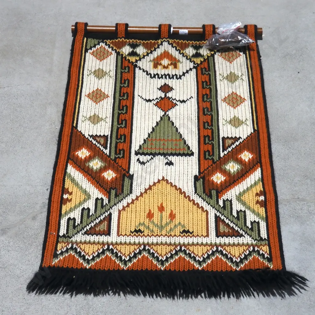 Vintage Hand Knotted Wool Rug W Green, Beige & Red Floral Design  Image 1++