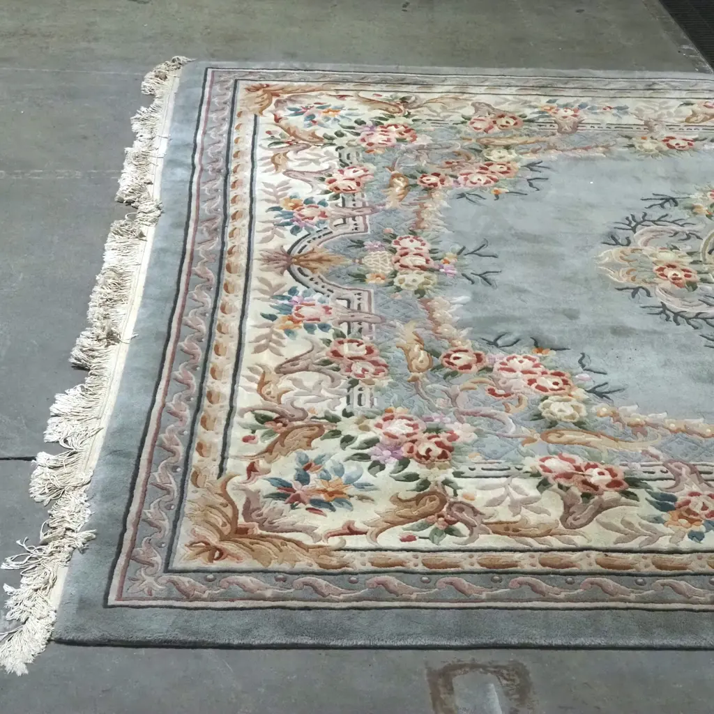 Very Large Kayam Aubusson Oriental Style Woollen Style Rug Featuring Flowers & Foliage In Subdued Tones. Image 1++