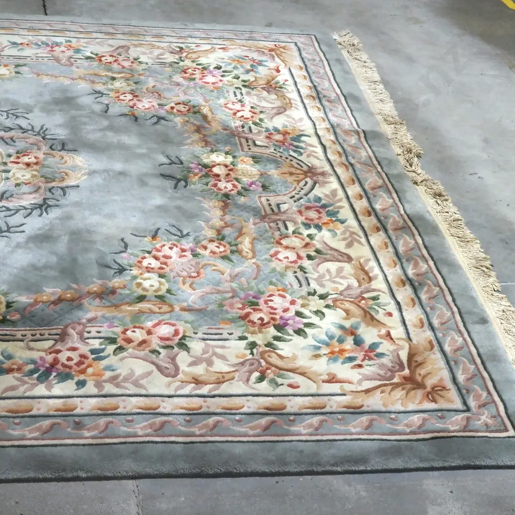 Very Large Kayam Aubusson Oriental Style Woollen Style Rug Featuring Flowers & Foliage In Subdued Tones. Image 1++