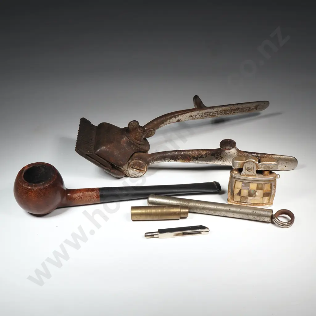 Collections Of Items Pertaining To a Gentleman Including Hair Clippers, Pipe, Small Mother Of Pearl Lighters & Corkscrew Image 1++