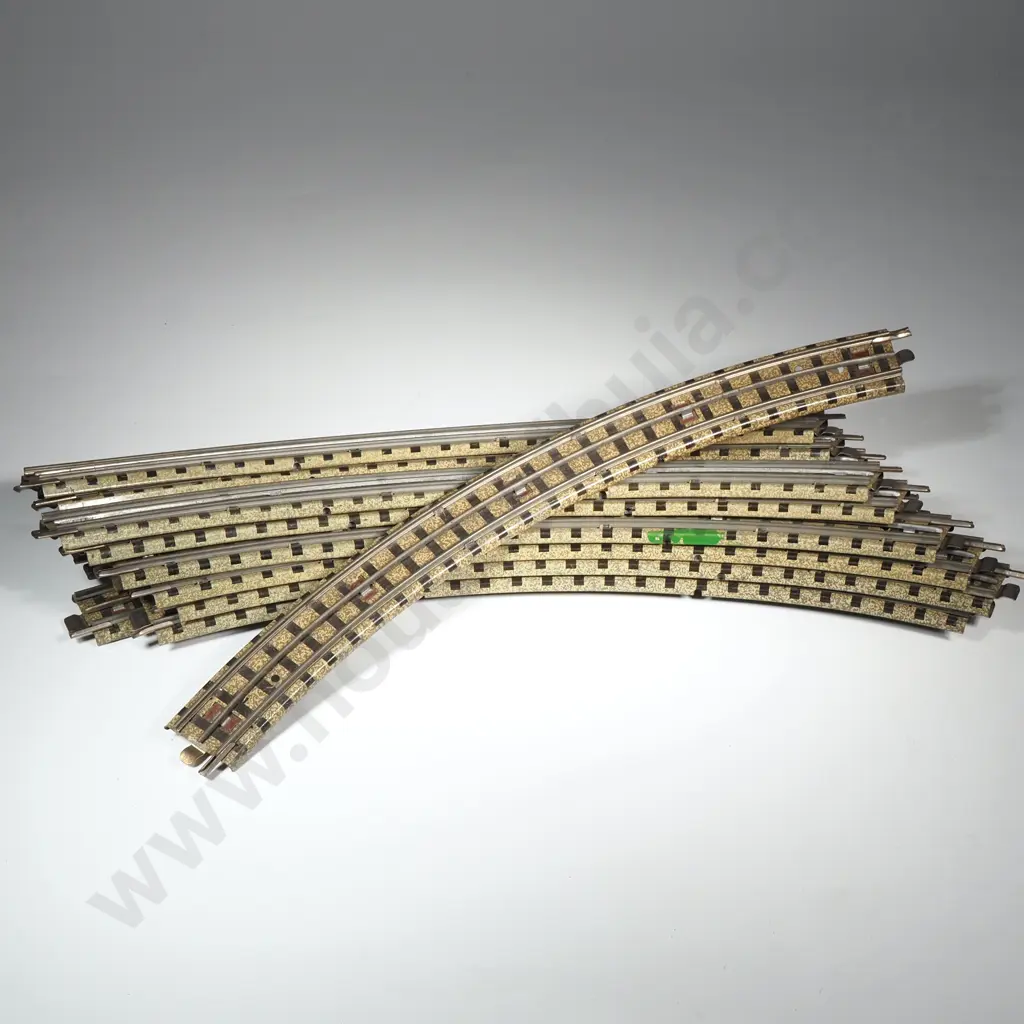 Hornby - Dublo Electric Train Tracks Image 1++