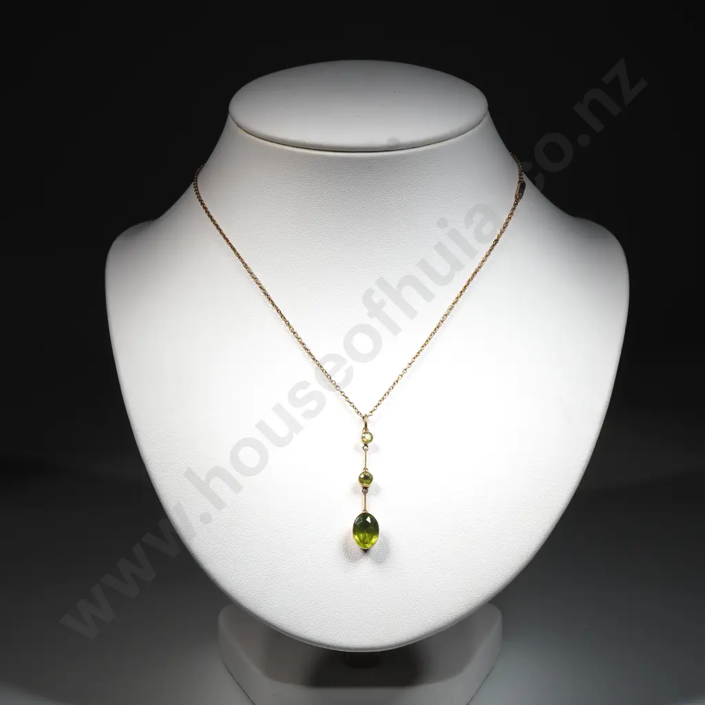 Edwardian 9ct Gold Green Gem Pendant on Period 9ct Gold Chain Image 1++