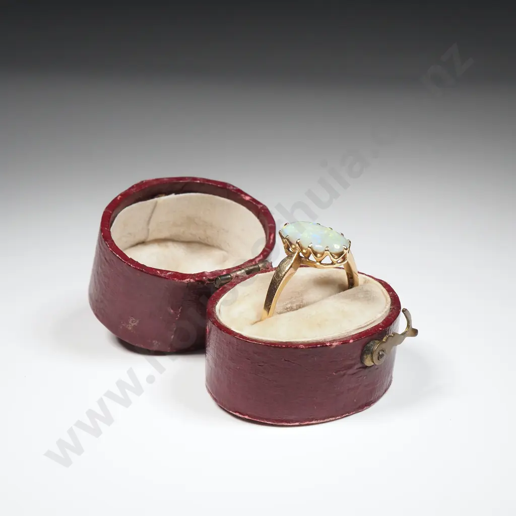 Exquisite Antique 15ct Gold Opal Ring in Period Box Image 1++