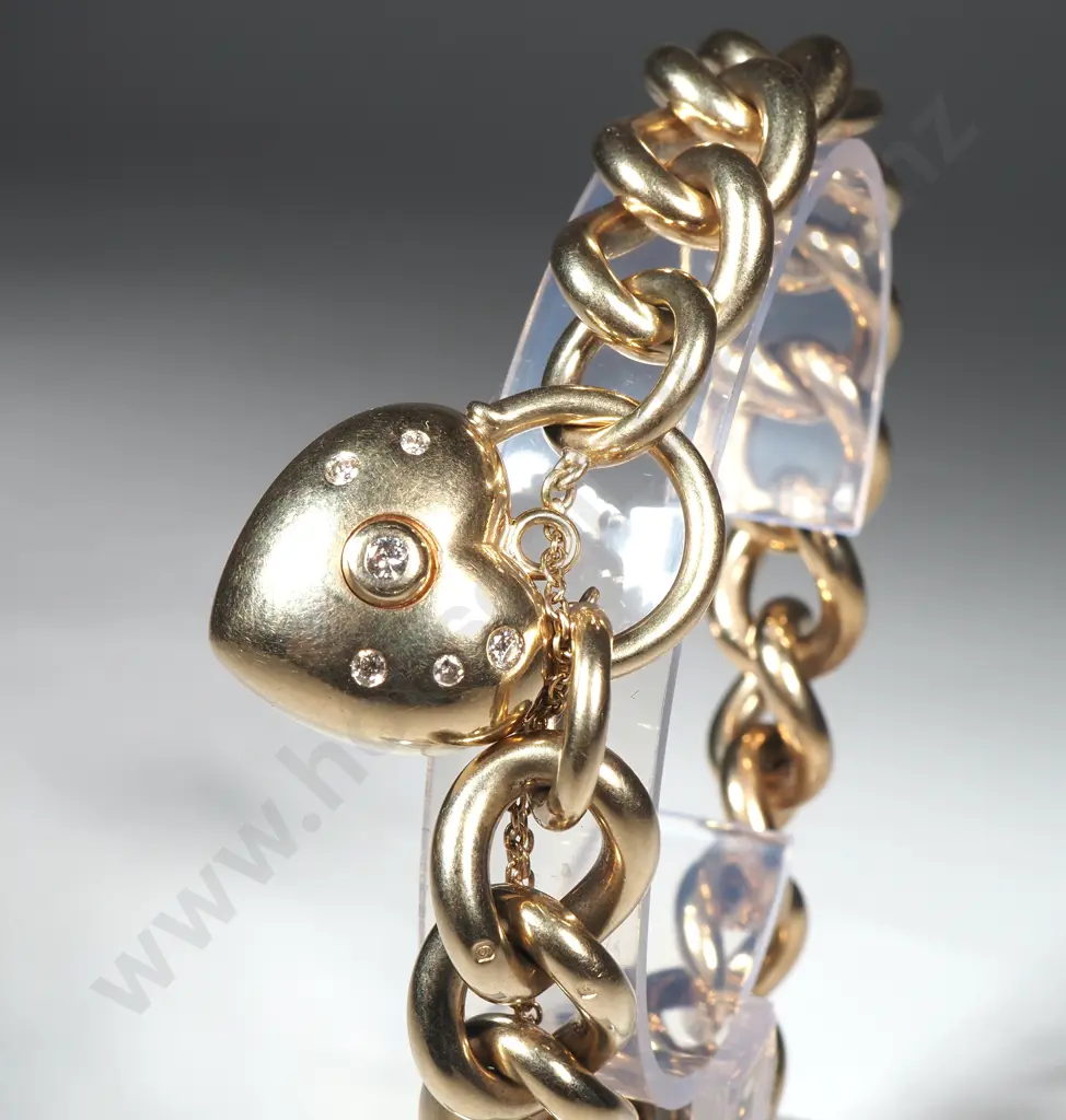 Massive 9ct Gold & Diamond Curb Link Bracelet Image 1++