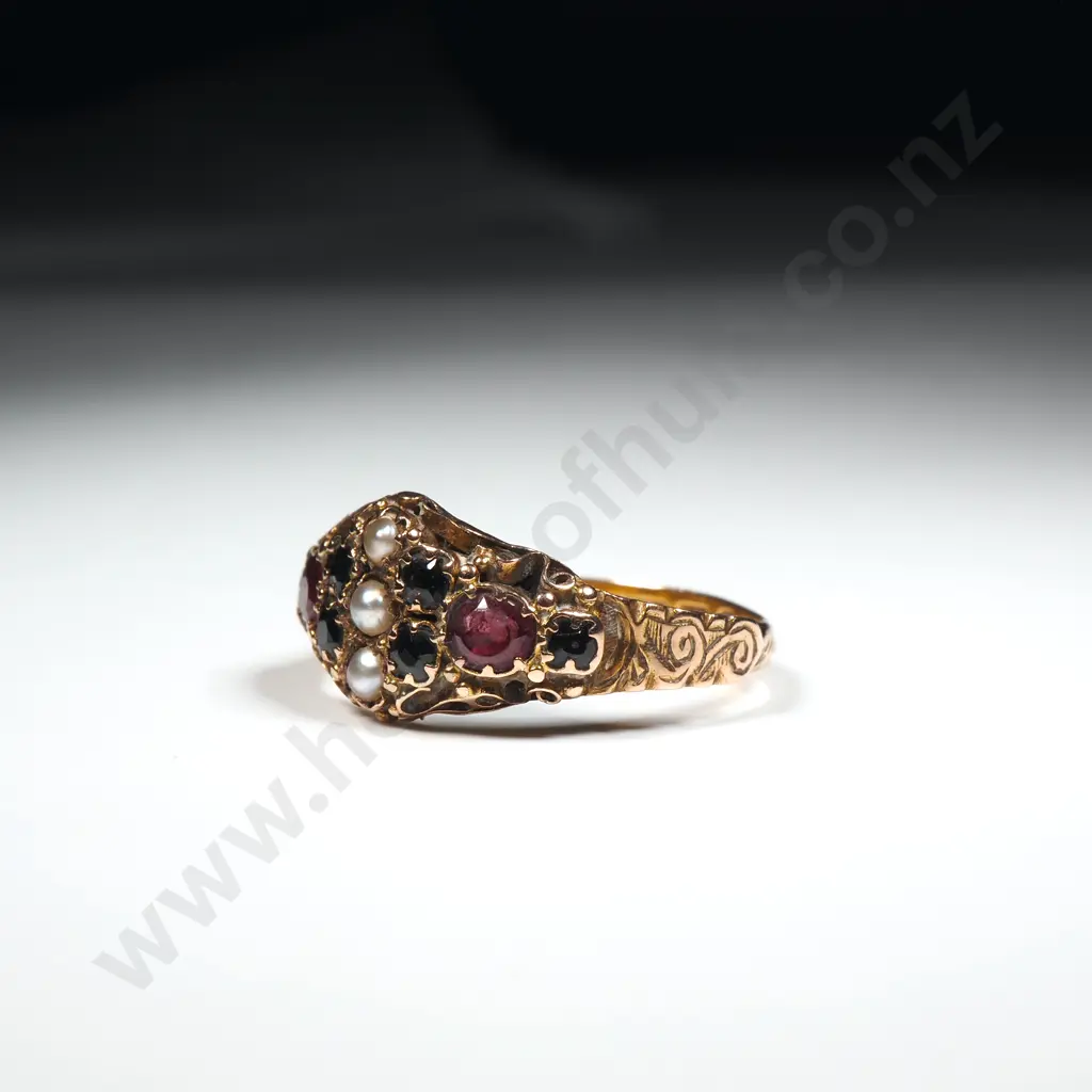 Exquisite Antique Cased 15ct Gold Garnet & Seed Pearl Ring Image 1++
