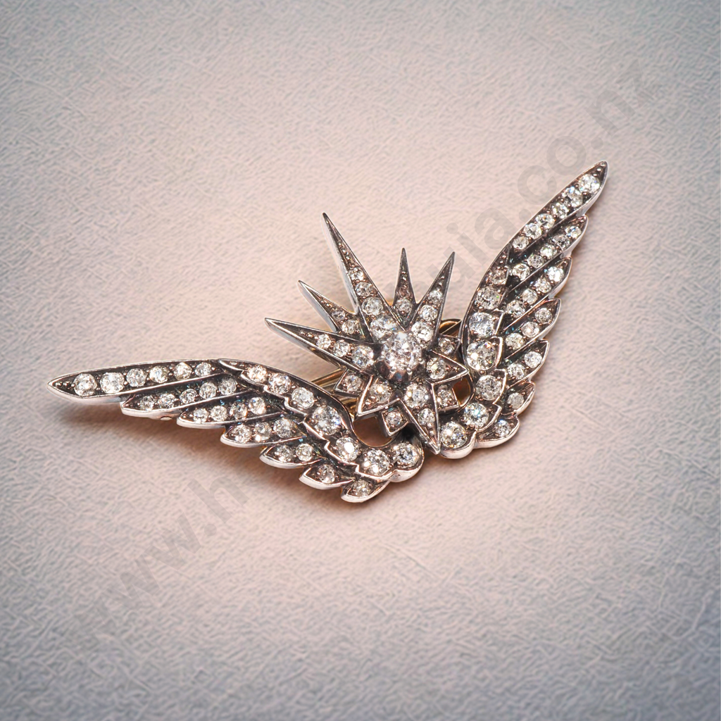 Exquisite Antique Diamond Brooch in Fitted Box Image 1++