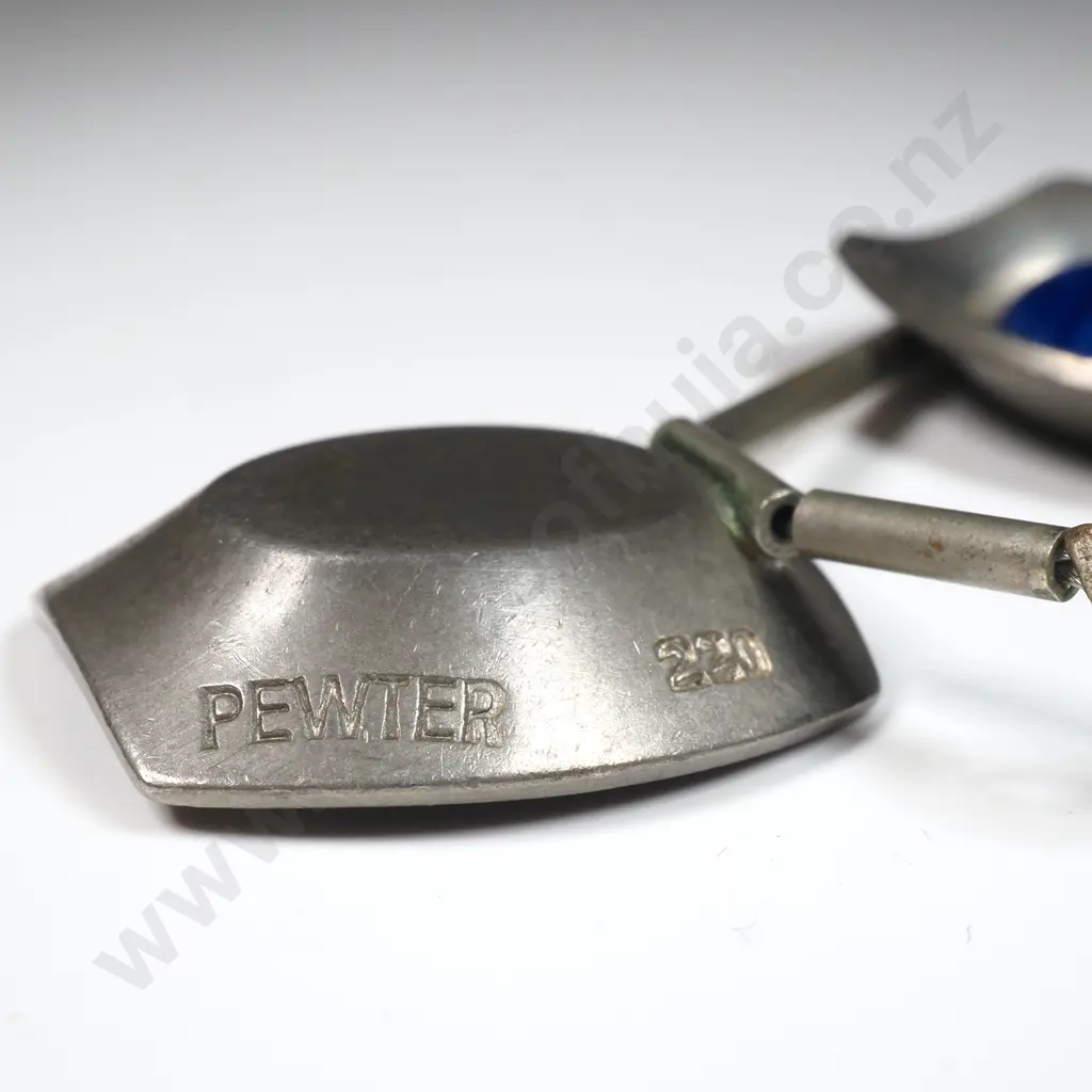 Exquisite Jurgen Jensen Pewter & Cabochon Glass Necklace in Youngs Jewellers box Image 1++