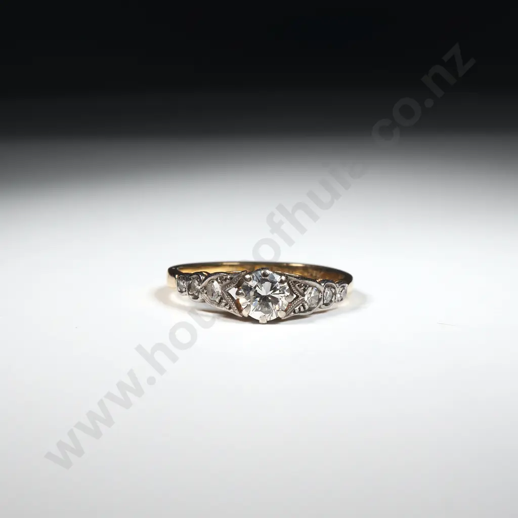 18ct Gold .45 Carat Diamond Solitaire Coronet Ring w Valuation $4,990.00 Image 1++