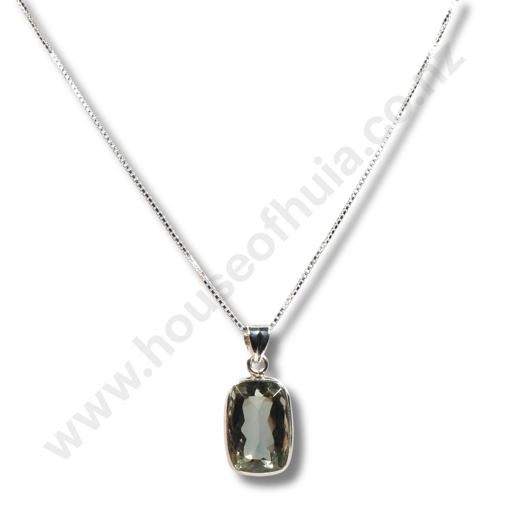 Sterling Silver & Green Amethyst Pendant on Sterling Silver Chain - As New Image 1++