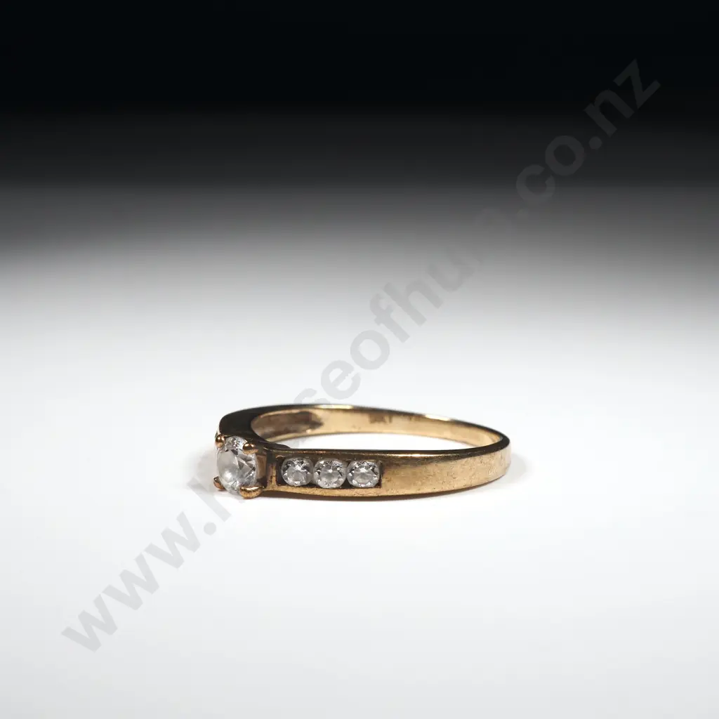 Solitaire CZ Ring in 9ct Gold Image 1++