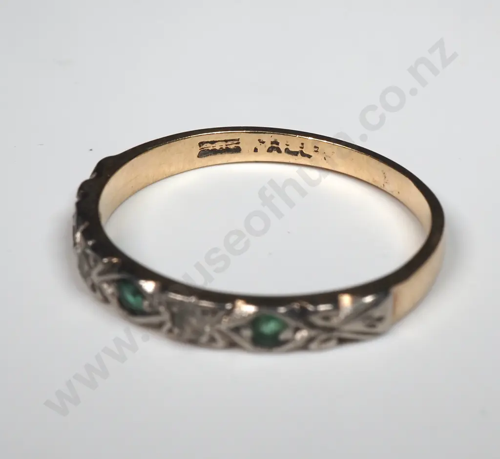 Antique 9ct Gold Diamond & Emerald Ring Image 1++