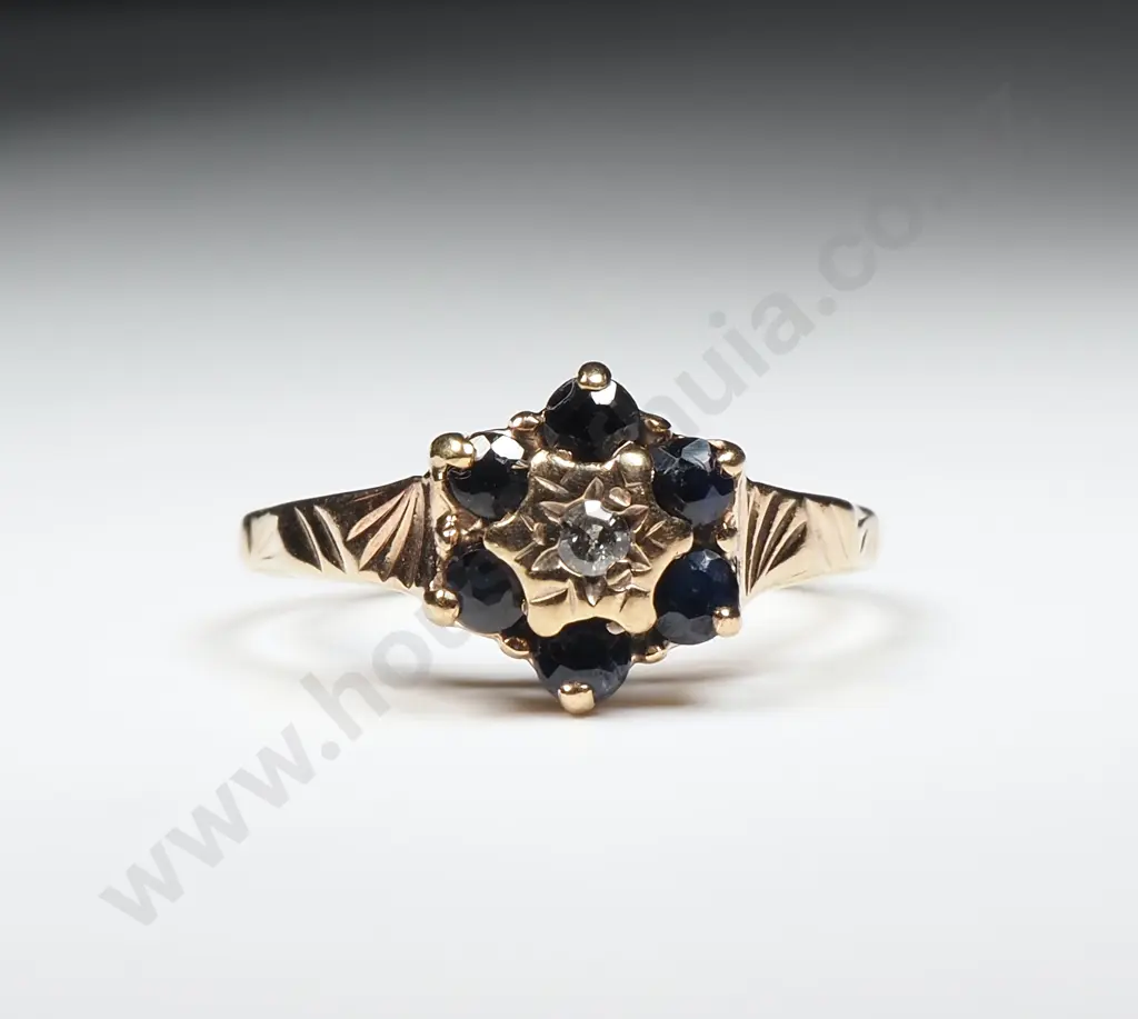 9ct Gold Blue & White Gem Ring Image 1++