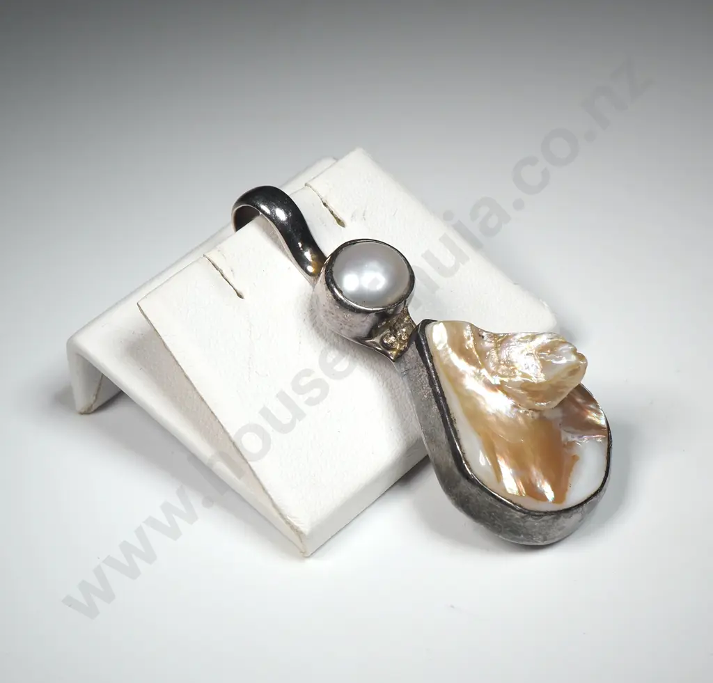 Mexican Sterling Silver/Brass Mother of Pearl/Pearl Pendant Image 1++