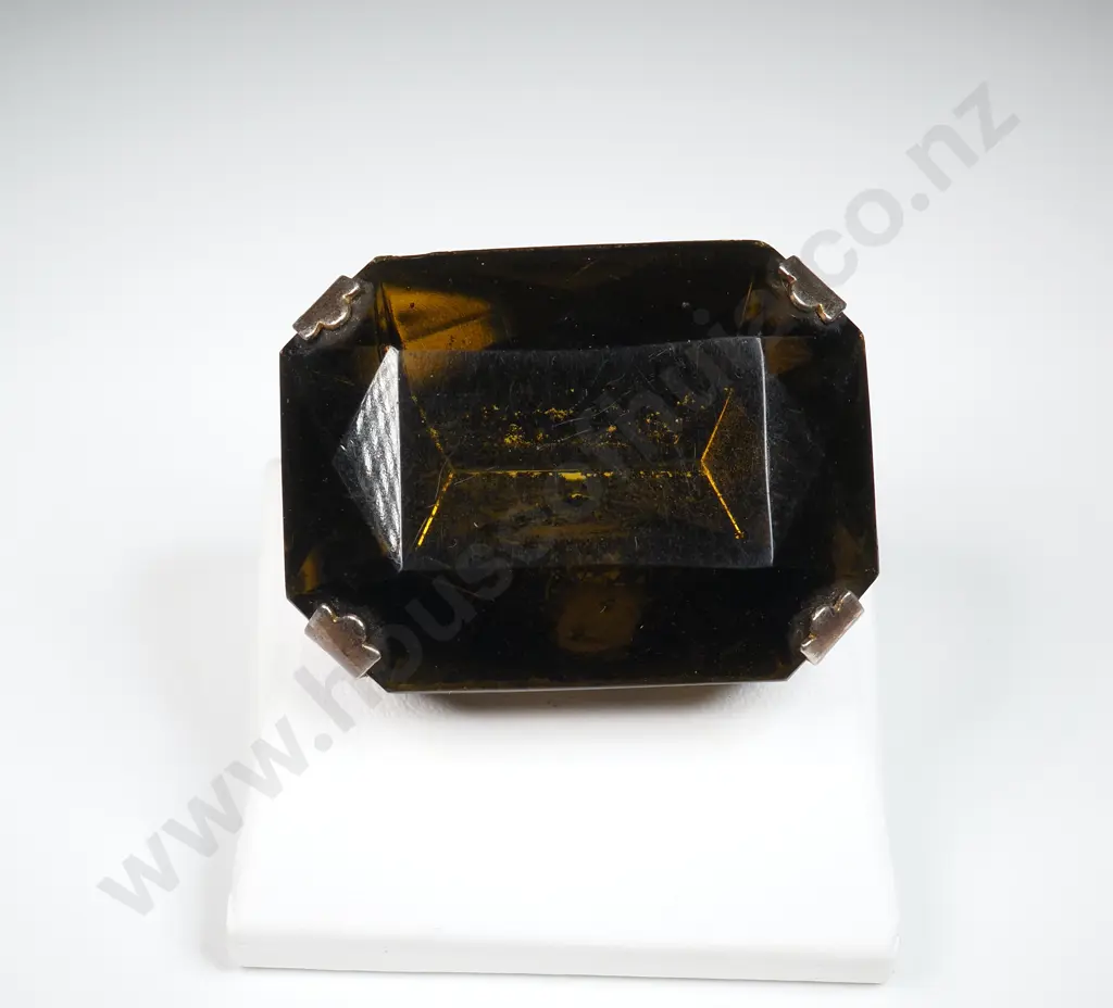 Large Costume Emerald Glass Brooch  Image 1++