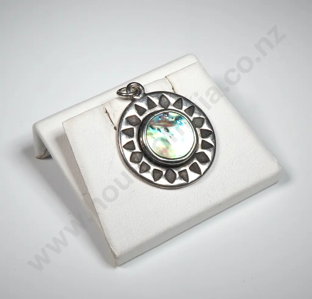 Sterling Silver Paua Shell Pendant Image 1++