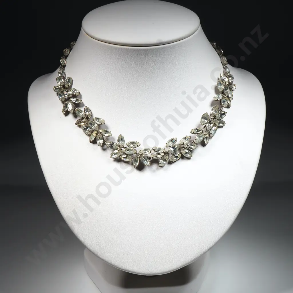 Rhinestone Crystal Cluster Wedding Necklace. Image 1++