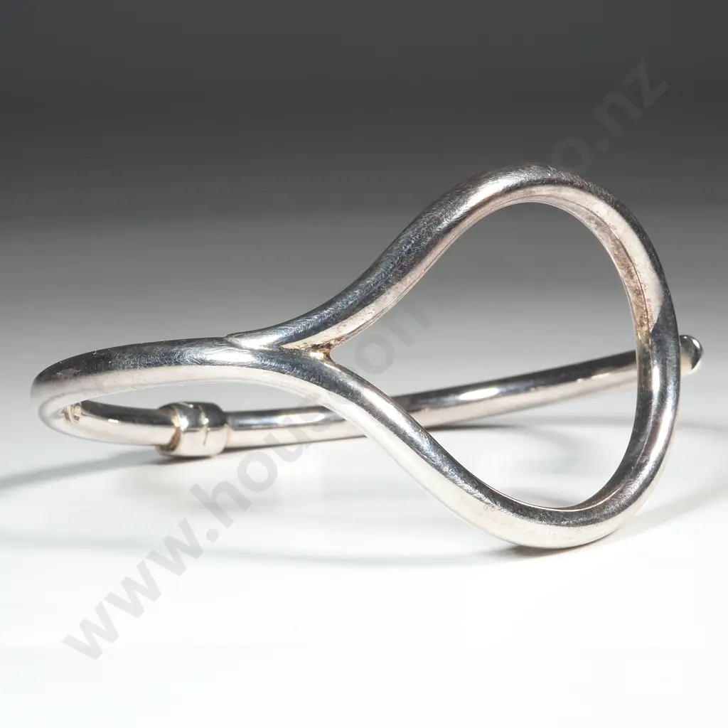 Sterling Silver Hinged 'Najo' Bangle Image 1++