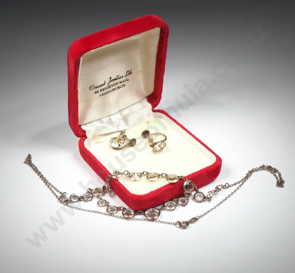 Cased Costume Earring Necklace Set Image 1++