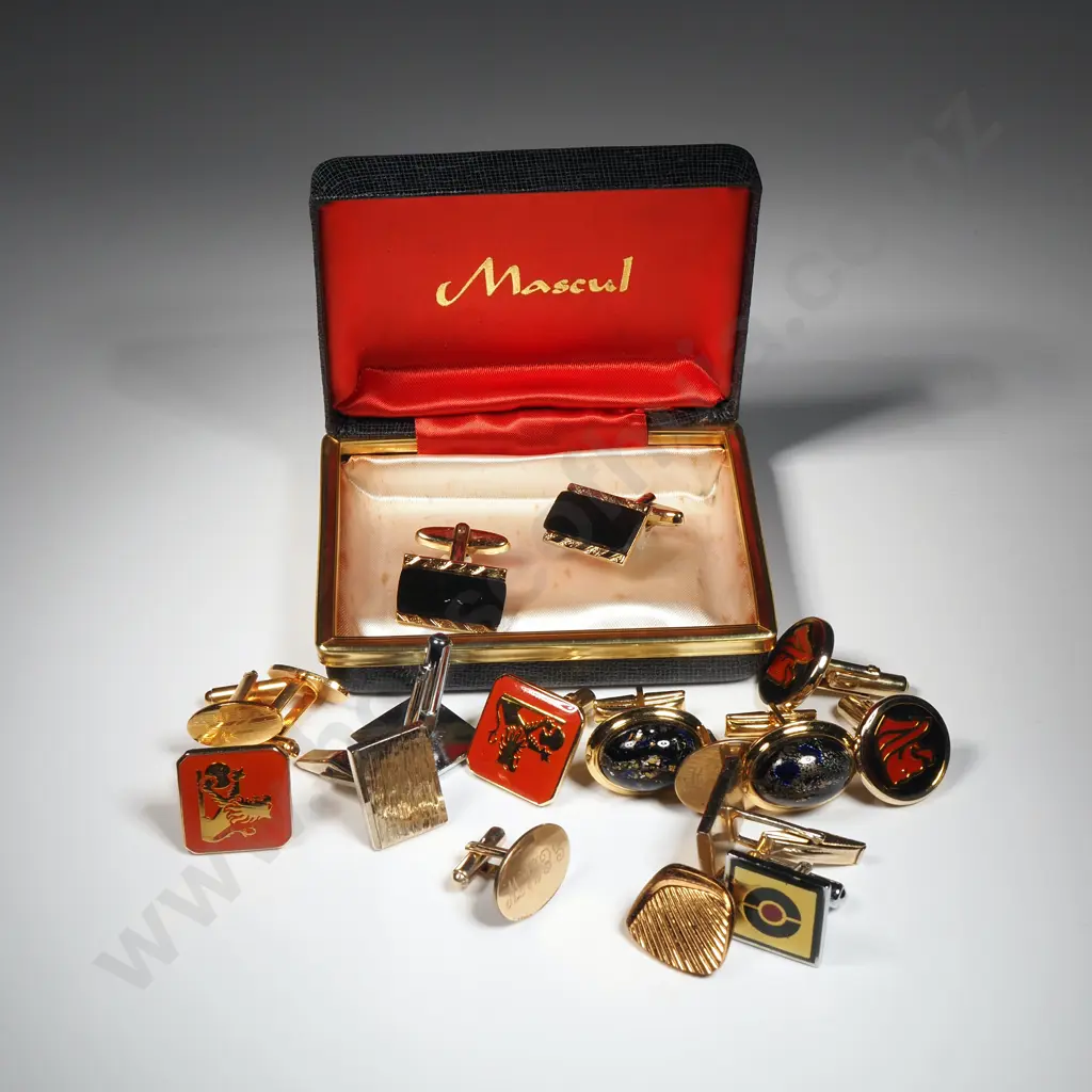 Quantity Of Vintage Cufflinks  Image 1++
