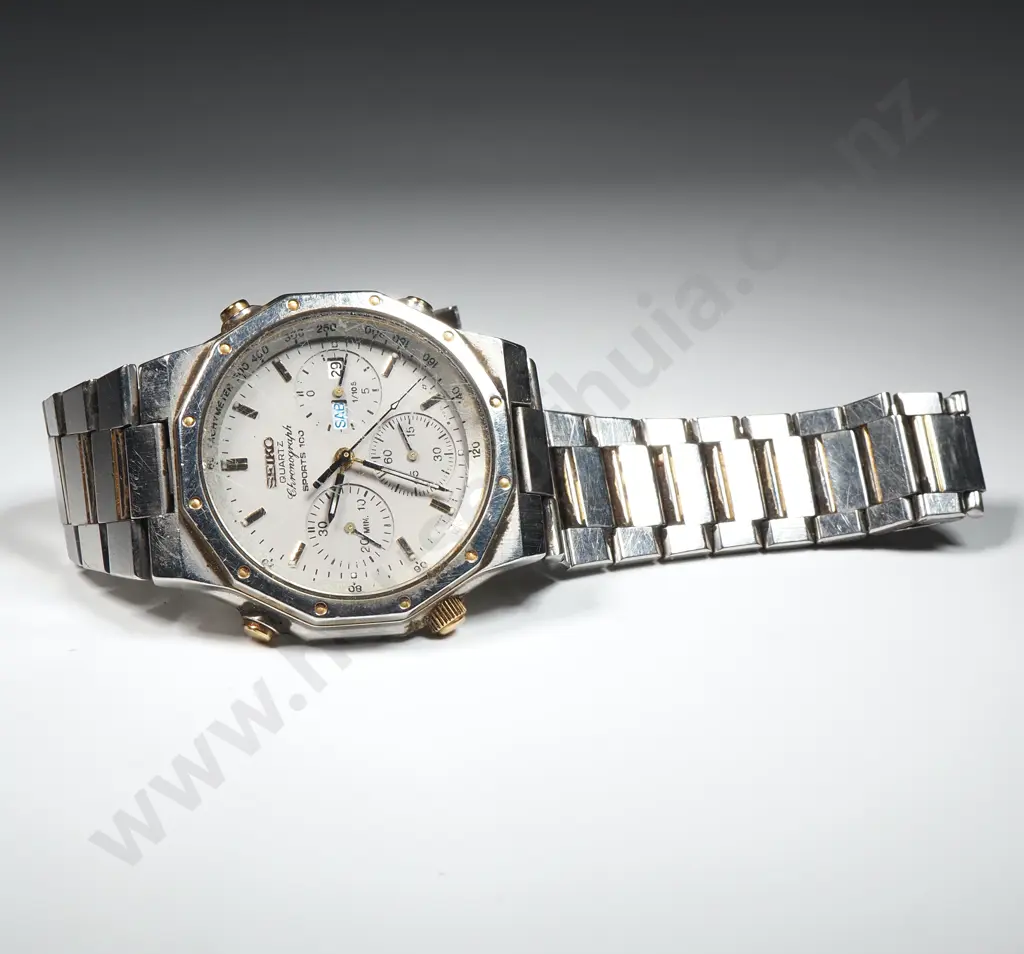 Seiko Chronograph Sports 100 Mens Wristwatch  Image 1++