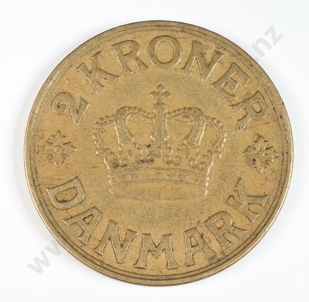 Denmark 1941 Two Kroner, Very Fine Image 1++