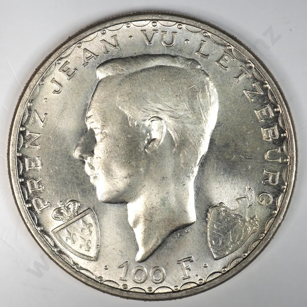 Luxembourg 1946 One Hundred Francs, Uncirculated Image 1++