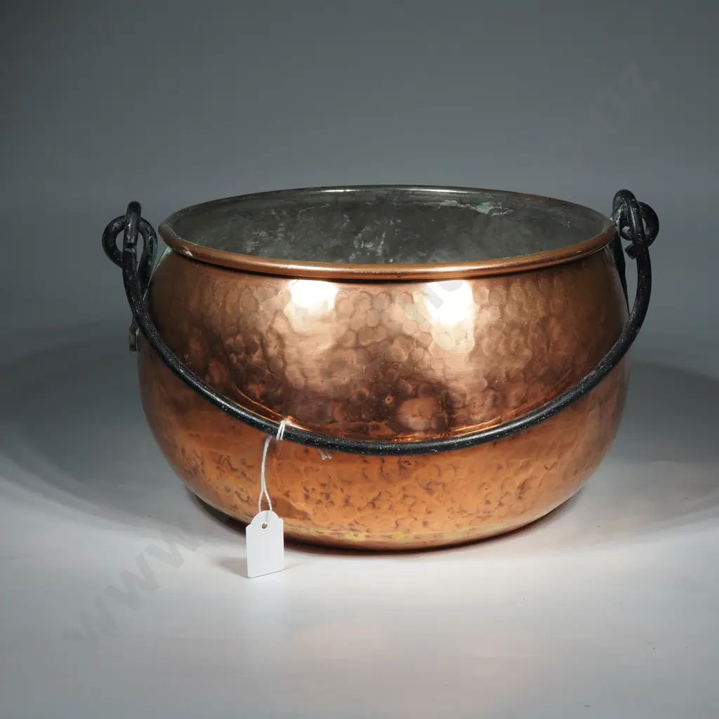 Hammered Copper Caldron or Pot w Cast Iron Handle Image 1++