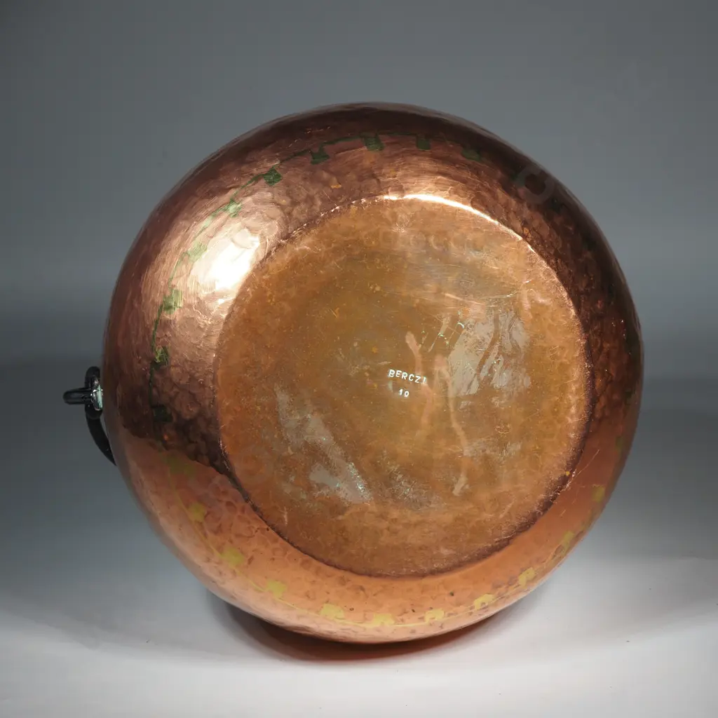 Hammered Copper Caldron or Pot w Cast Iron Handle Image 1++