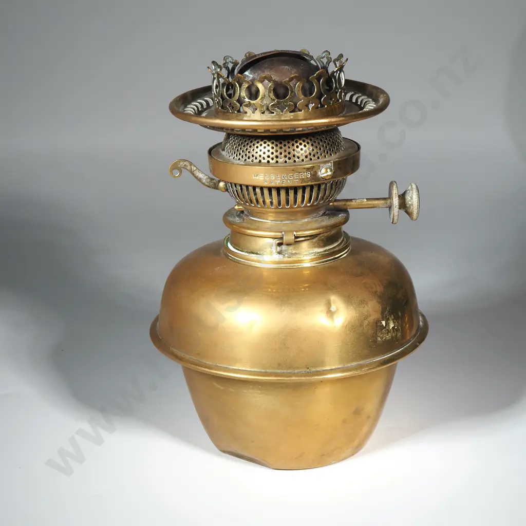 Impressive Doulton Lambeth Oil Lamp w Brass Double Burner Image 1++
