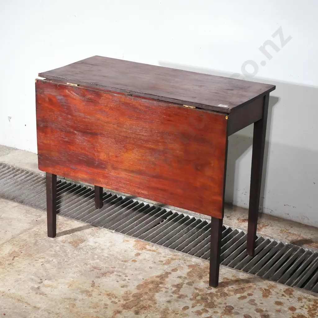 Georgian Mahogany Drop Leaf Side Table Image 1++