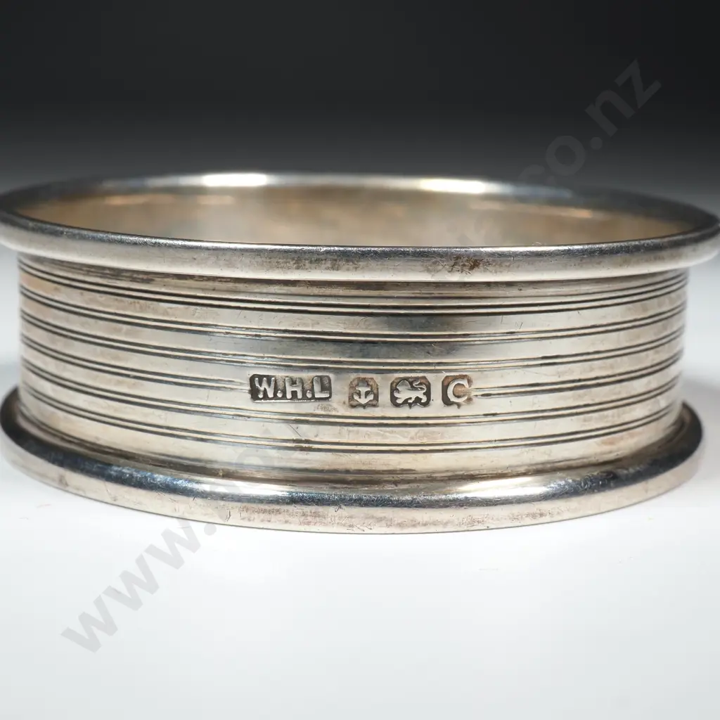 Sterling Silver Engine Turned Serviette Ring  Image 1++