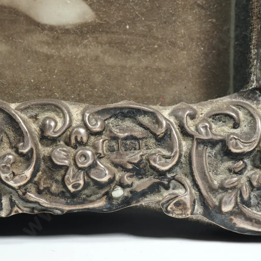 Sterling Silver Embossed Photo Frame w Velvet Support Image 1++