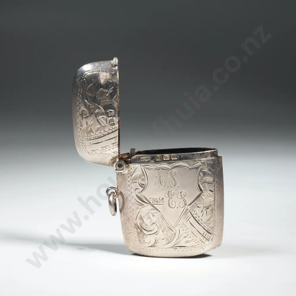 Sterling Silver Vesta Case - Hallmarked for Birmingham 1919 Image 1++