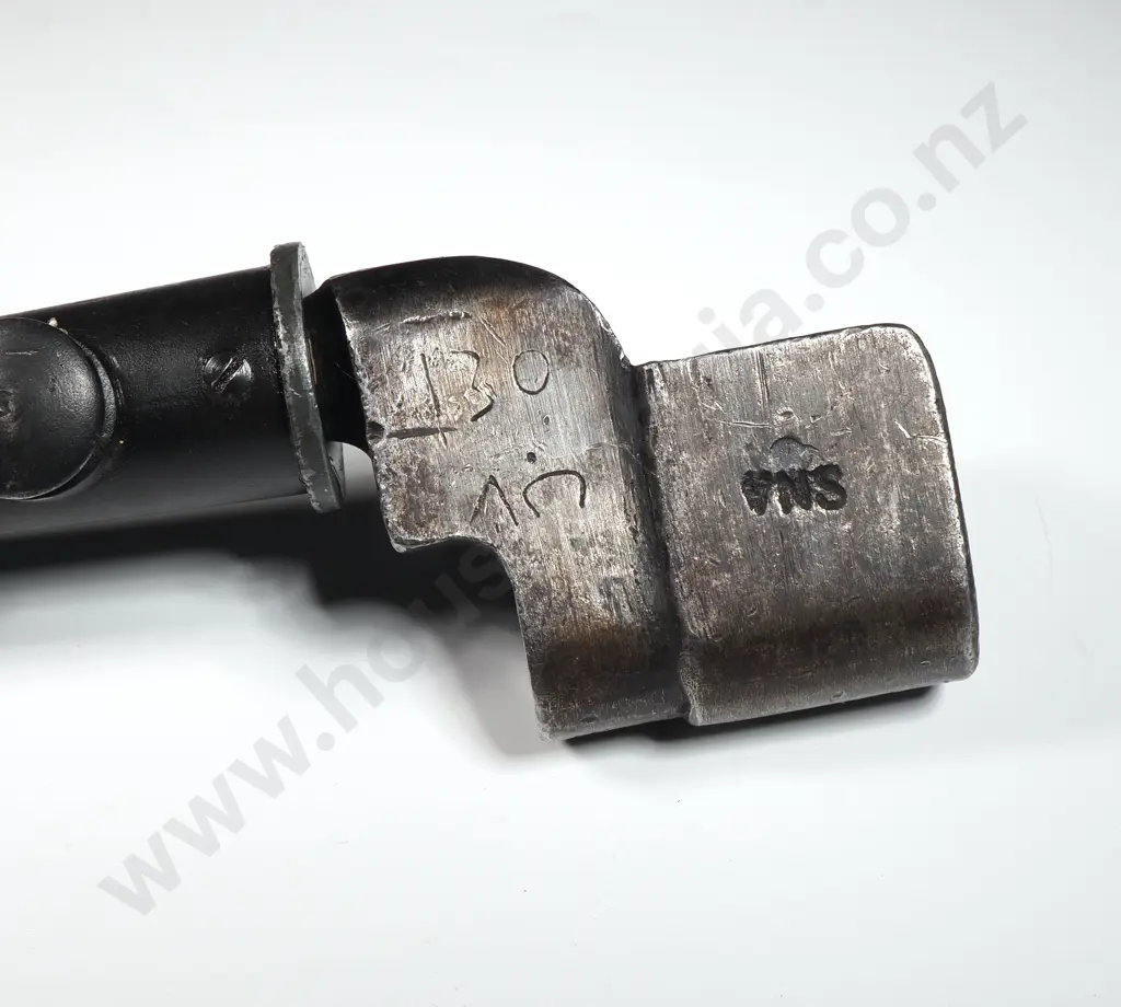 No. 4 MKII Lee Enfield .303 Spiked Bayonet with Scabbard 2 of 2 Image 1++