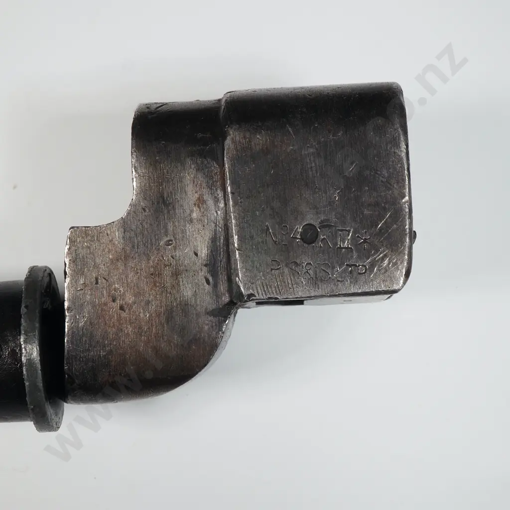 No. 4 MKII Lee Enfield .303 Spiked Bayonet with Scabbard 2 of 2 Image 1++