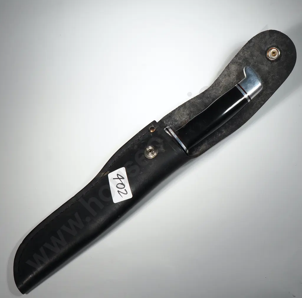 Buck 105 Pathfinder Hunting Knife In Leather Sheath  Image 1++