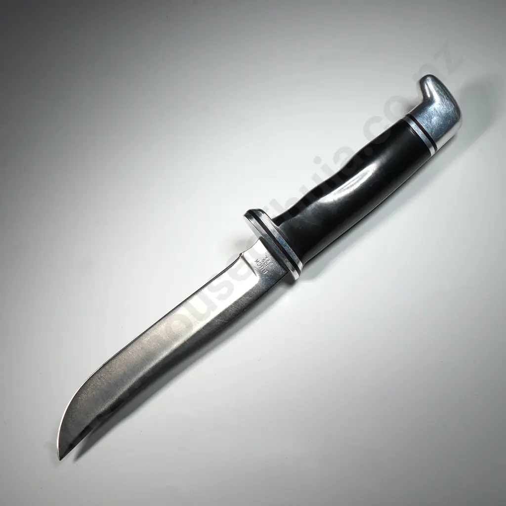 Buck 105 Pathfinder Hunting Knife In Leather Sheath  Image 1++