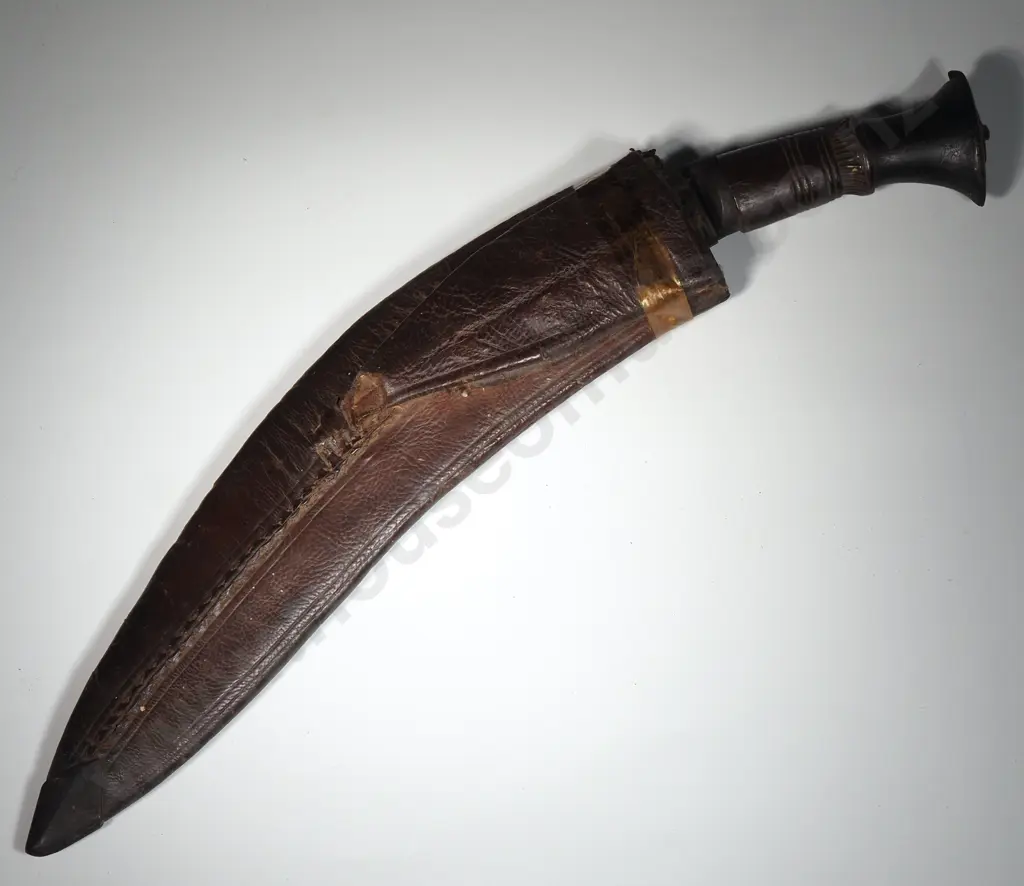 Vintage Tourist Kukhri in Leather Scabbard Image 1++