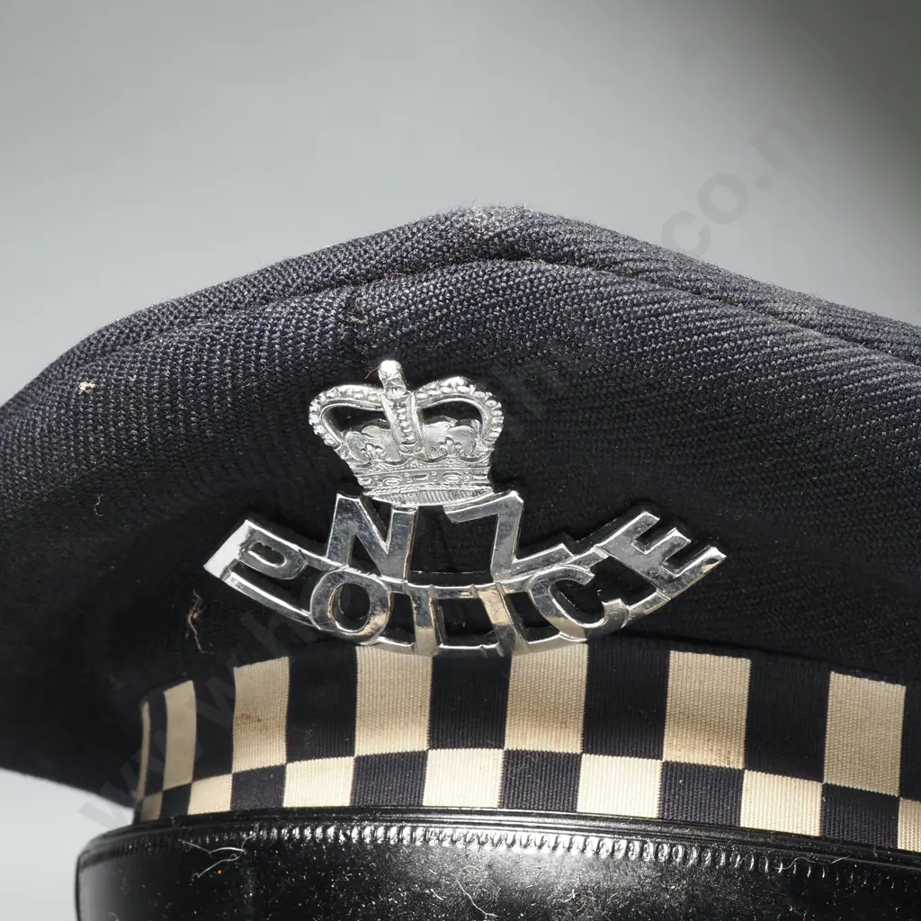 New Zealand Police Cap w Three Line Badge  Image 1++
