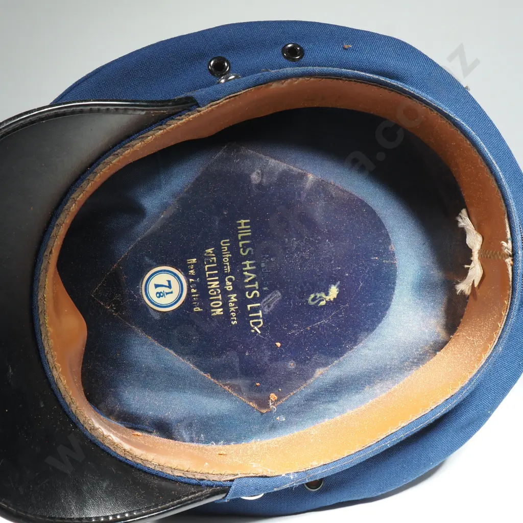 New Zealand Police Cap w Queens Crown Badge  Image 1++
