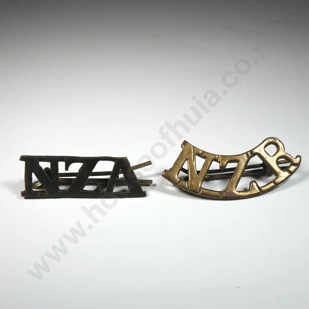 Two WW1 Shoulder Titles  Image 1++